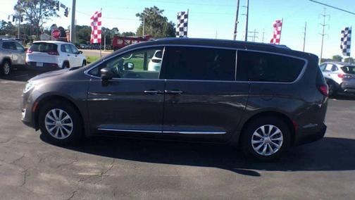 2018 Chrysler Pacifica Touring-L