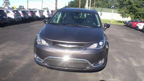 2018 Chrysler Pacifica Touring-L
