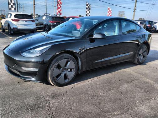 2021 Tesla Model 3 Standard Range Plus
