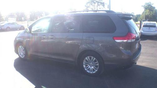 2014 Toyota Sienna XLE
