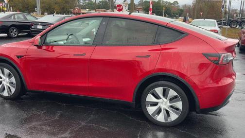 2022 Tesla Model Y Long Range Dual Motor All-Wheel Drive