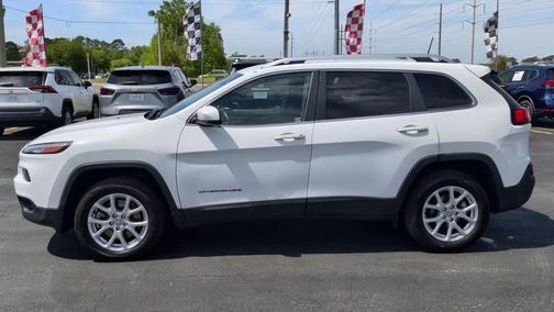 Bright White Clearcoat 2017 Jeep Cherokee Latitude