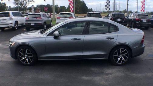 2020 Volvo S60 T5 Momentum