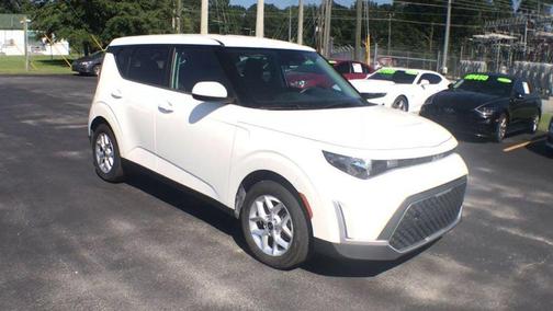 2024 Kia Soul LX