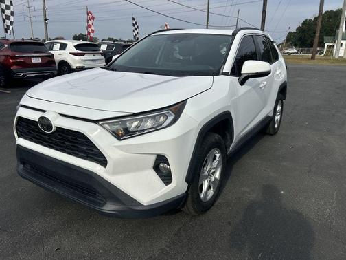 2019 Toyota RAV4 XLE