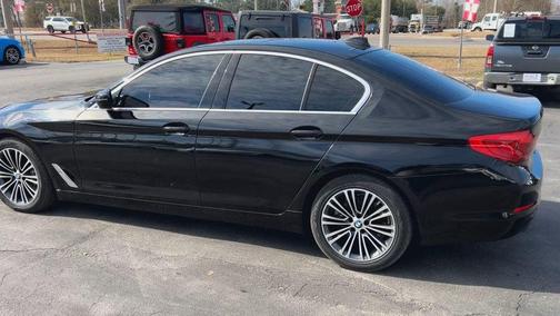 2019 BMW 530 530i