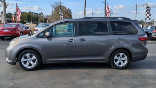 2015 Toyota Sienna LE