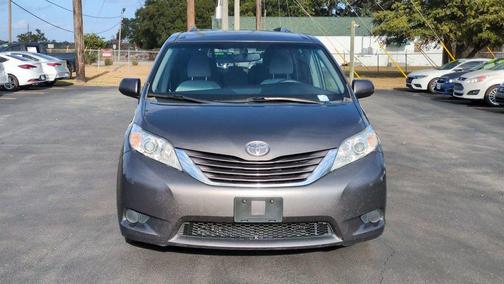 2015 Toyota Sienna LE