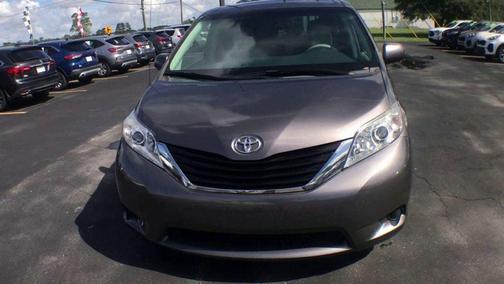 2014 Toyota Sienna LE