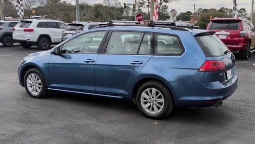 2016 Volkswagen Golf SportWagen TSI S 4-Door