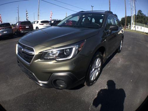 2019 Subaru Outback 2.5i