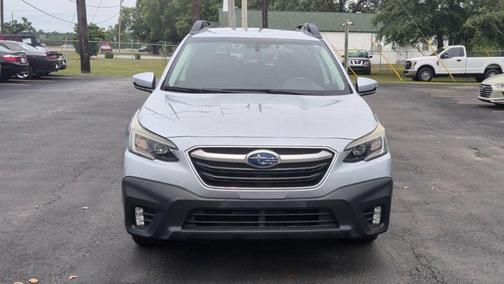 Ice Silver Metallic 2022 Subaru Outback Premium