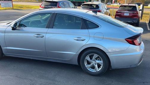 2020 Hyundai SONATA SE