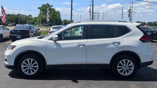 Glacier White 2017 Nissan Rogue SV