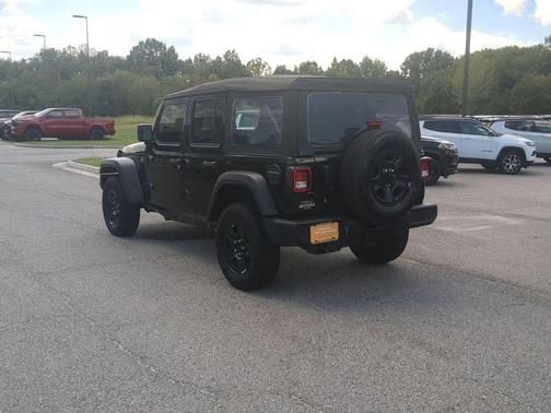 Black Clearcoat 2022 Jeep Wrangler Unlimited Sport