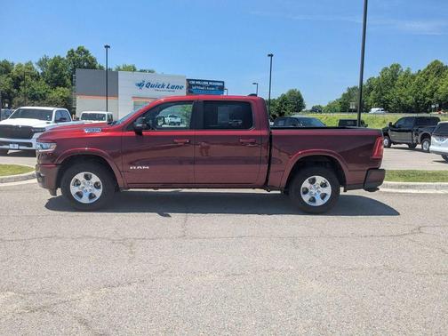 Delmonico Red Pearlcoat 2025 RAM 1500 Big Horn/Lone Star