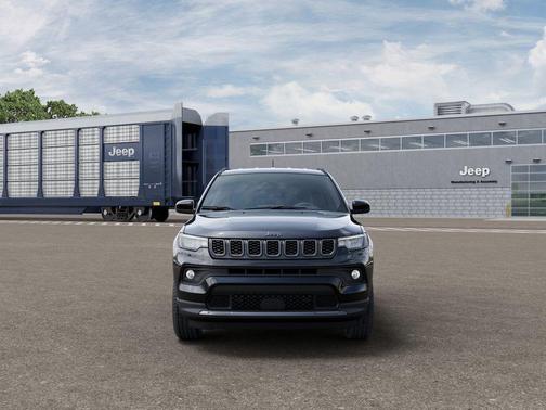 Diamond Black 2026 Jeep Compass Latitude