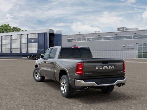Granite Crystal Clearcoat Metallic 2026 RAM 1500 Big Horn/Lone Star