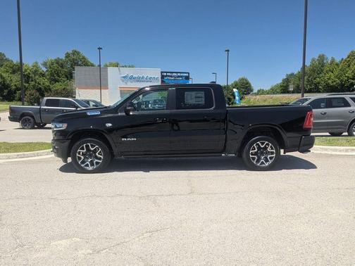 Diamond Black 2026 RAM 1500 Laramie