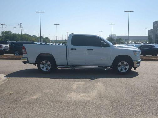 Bright White Clearcoat 2023 RAM 1500 Big Horn