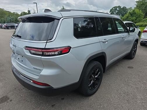 Silver Zynith 2023 Jeep Grand Cherokee L Limited
