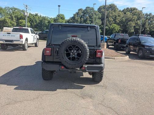 Black Clearcoat 2026 Jeep Wrangler Sport