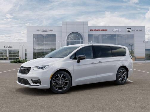 Bright White Clearcoat 2026 Chrysler Pacifica Select