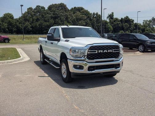 Bright White Clearcoat 2024 RAM 2500 Big Horn
