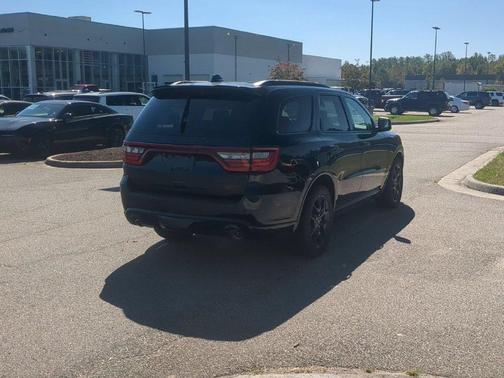 Night 2026 Dodge Durango GT Plus HEMI V8