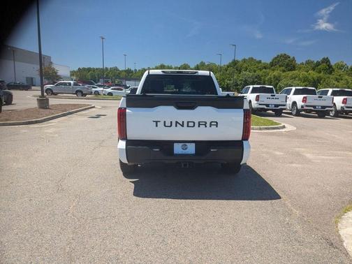 White 2022 Toyota Tundra SR