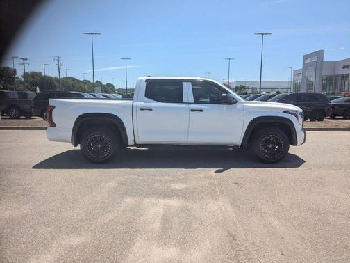 White 2022 Toyota Tundra SR