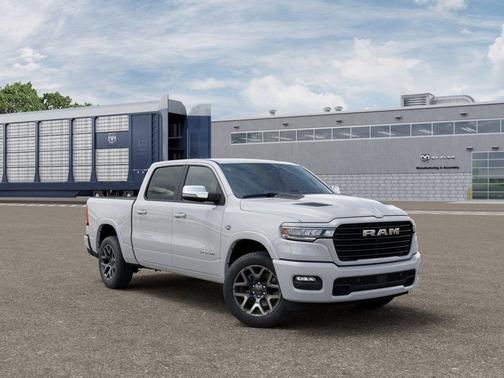 Bright White Clearcoat 2026 RAM 1500 Laramie