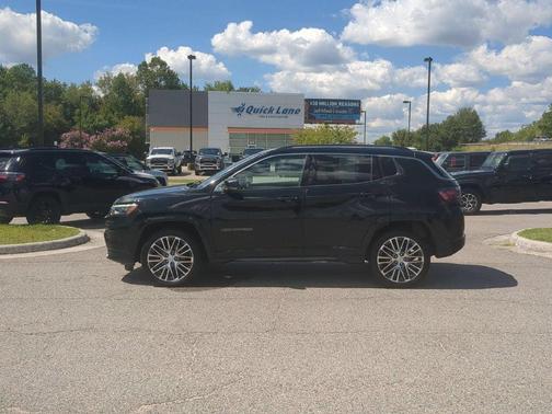 Diamond Black 2022 Jeep Compass Limited