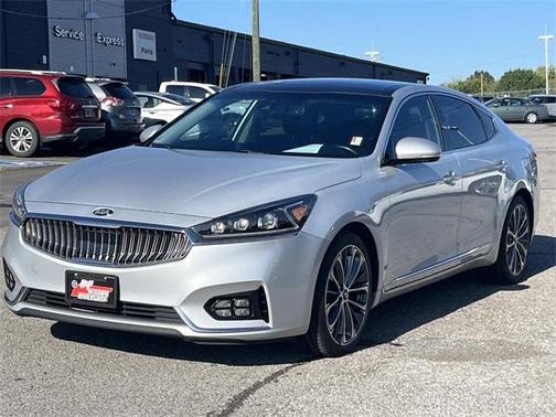 2017 Kia Cadenza Technology