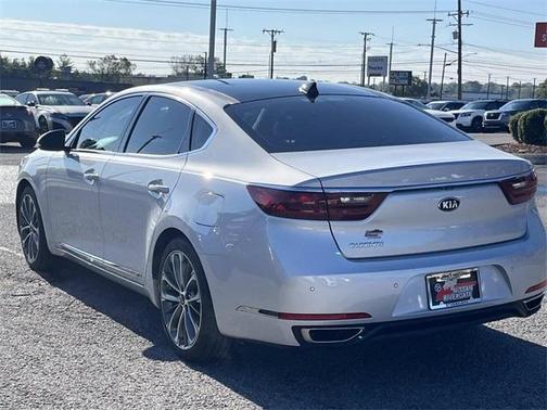 2017 Kia Cadenza Technology