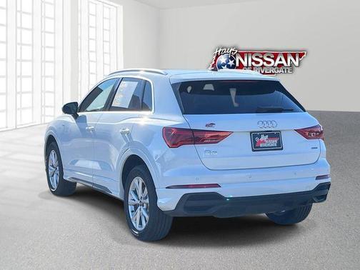 2024 Audi Q3 45 S line Premium