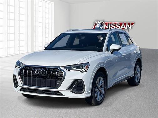 2024 Audi Q3 45 S line Premium