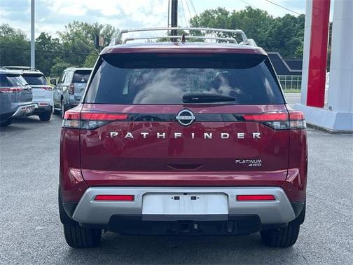 2024 Nissan Pathfinder Platinum