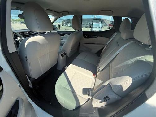 2020 Nissan Rogue Sport SV