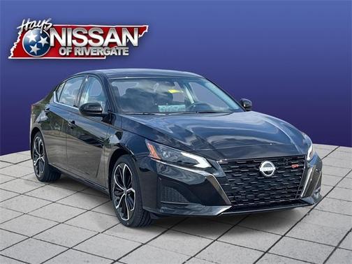 2025 Nissan Altima SR