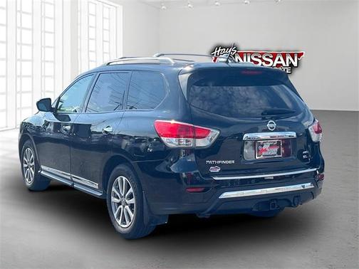 2016 Nissan Pathfinder SL