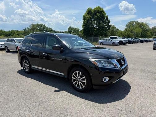 2016 Nissan Pathfinder SL