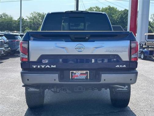 2022 Nissan Titan Platinum Reserve