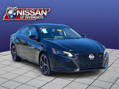 2025 Nissan Altima SR