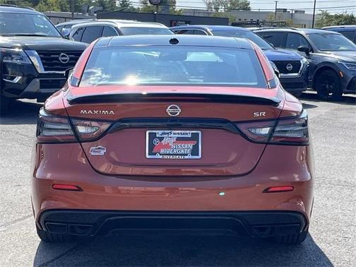 2022 Nissan Maxima SR