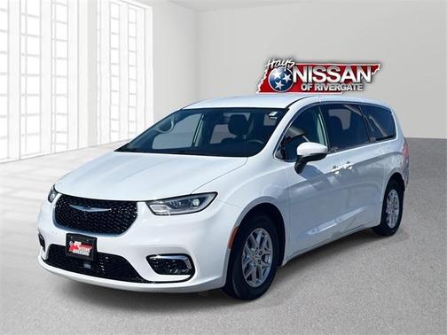 2023 Chrysler Pacifica Touring-L