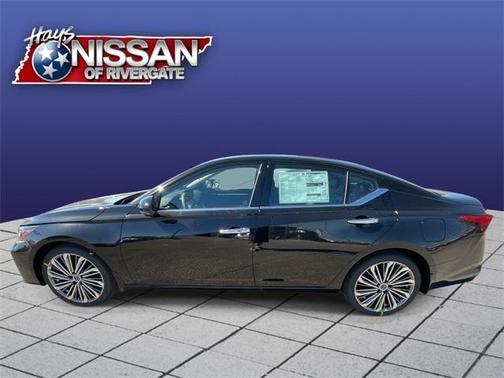 2025 Nissan Altima SL