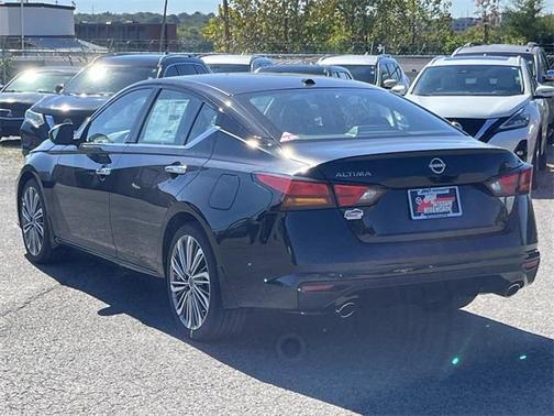 2025 Nissan Altima SL