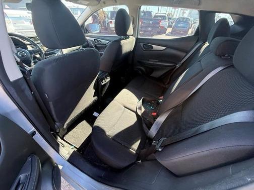 2017 Nissan Rogue Sport S