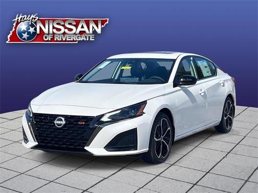 2025 Nissan Altima SR